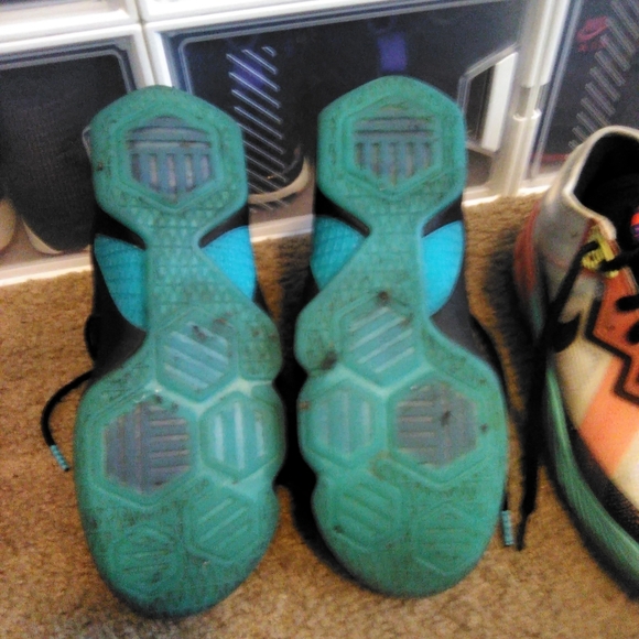 LeBron XIII 'Summit Lake Hornets - Picture 5 of 5